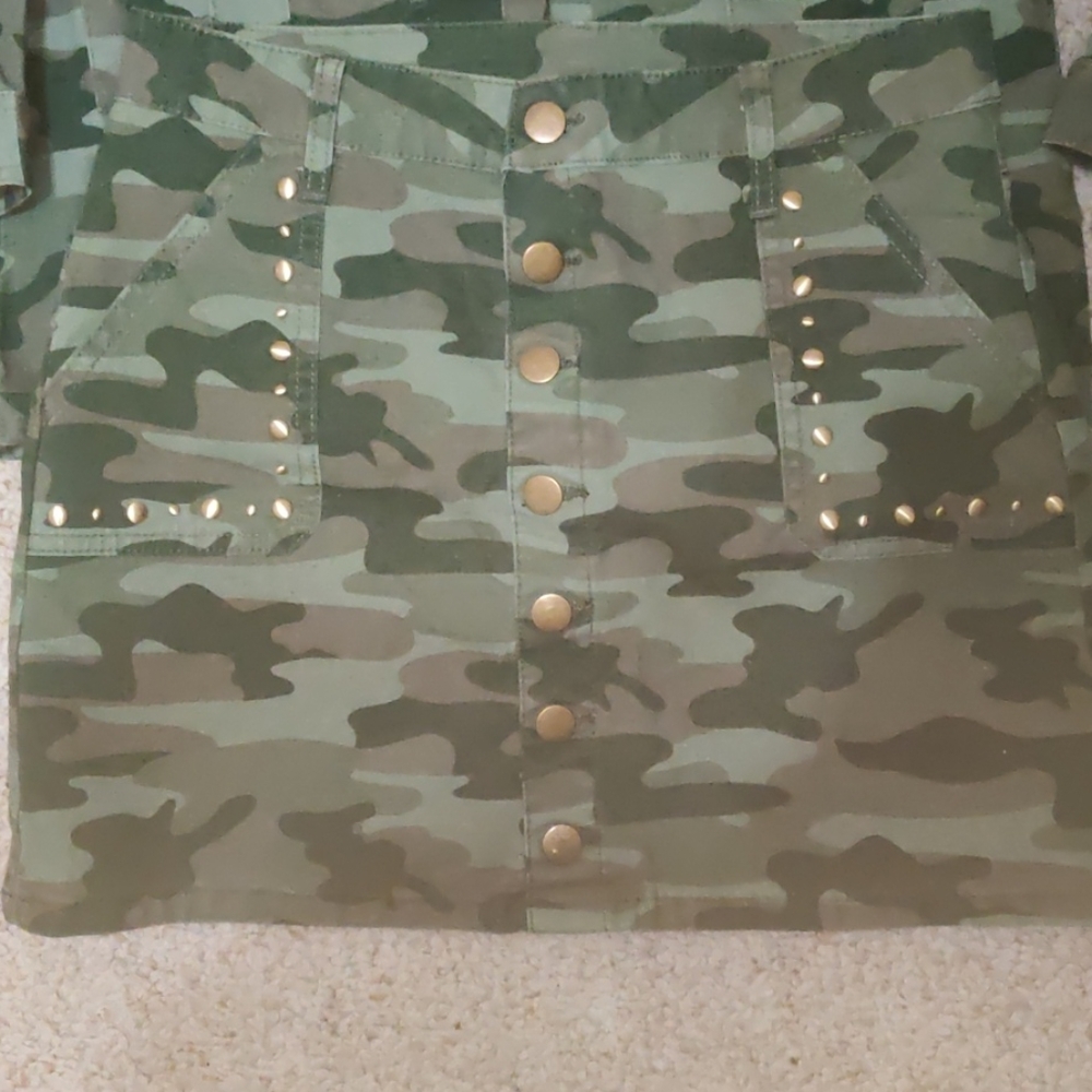 Girls 2 PC Camo Skirt Set - Picture 4 of 6
